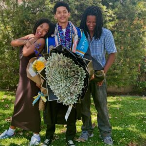 Yara Shahidi Instagram - Sayeed Samuel Shahidi aka THE GRADUATE 🎓🩵This milestone is already incredible, but the joy of the journey made it even better. Sayeed, it’s a real treat to be your sister to experience how your warmth, intellect, impeccable comedic timing, and thoughtfulness only continues to blossom…  CONGRATULATIONS 💛 #GoBruins #UCLA