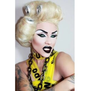 Yara Sofia Instagram - I CAN feel something in My hair 🤔

*

*

*

#rupauldragrace #puertoricanprincess #echapalante #yarasofia #fanfavorite #humpday #gaga #dragracroyalty