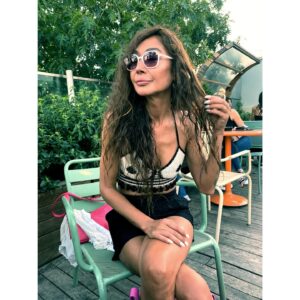 Yasemin Öztürk Most Liked Photos and Posts