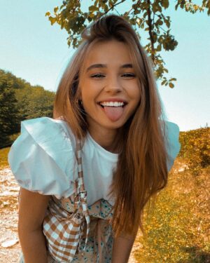 Yelyzaveta Vasylenko Instagram - 💖☀️🌈🦋