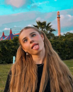 Yelyzaveta Vasylenko Instagram - ❤️🖤🤍