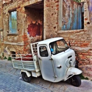 Yetkin Dikinciler Instagram - #threeporter #old #tired #house #off #aydın #yorgun