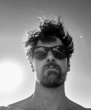 Yiannis Koukourakis Instagram - Ξαναέπαθα νησί ☀️🏖️ __________💙