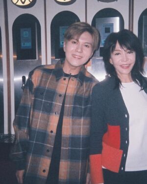 Ying Chi Yuet Instagram - 2023年對我來說很難忘和很不容易
感謝大家給予的機會
雖然近日狀態不佳
感謝朋友陪伴和支持
希望新一年會開開心心
身體健康

大家2024年見喇
🎉🎊