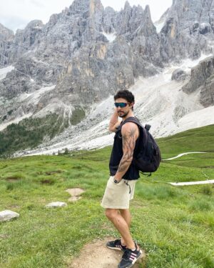 Yohan Nicolas Instagram - ⛰😍
