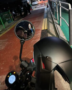 Yoo Jung-hoo Instagram - 5月 31日! 🏍️🏍️
@wavve.official & @netflixkr 

#청담국제고등학교