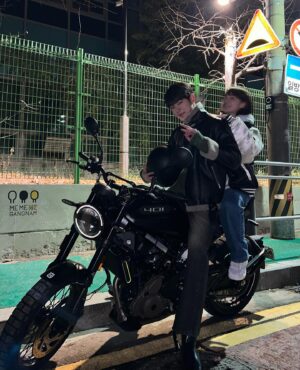 Yoo Jung-hoo Instagram - 오늘도 혜인이 소망이 보러오세요!! :)

#청담국제고등학교 #bitchxrich