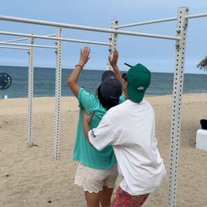 Yoo Se-yoon Instagram - 50 가까이 되셨는데도 밝고 건강하셔서 얼마나 감사한지..
이제 연락도 많이 하고 더 자주 찾아뵈어야겠다. 좋은 곳 많이 모시고 다니고 좋은 음식도 많이 사드려야지.