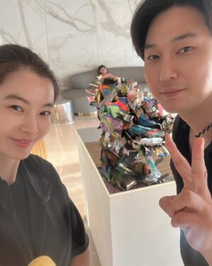 Yoon Soy Instagram - 요즘 하루하루..특별할거 없이 지났다고 생각했는데..
몇주 지나고 사진을 보니..하루하루가 의미있고 특별했네요~~^^
날마다 럭키한 행운이 있을순없겠지만..소소하게 미소짓고..
한껏 웃는 순간 순간들 만끽하세요~#가족스타그램#육아스타그램#일상#특별한순간#지금#🙏