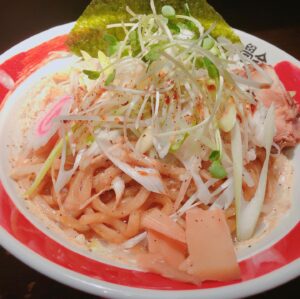 Yoshiaki Yamamoto Instagram - 飯テロです。池袋のアブラ学会です。
#酒甕飯嚢 #特濃 #早稲田にもある