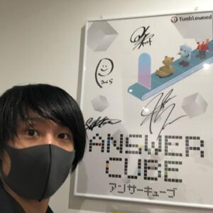 Yoshiaki Yamamoto Instagram - 謎解き遊びに行ったら、知り合いのサインがありました！笑
#タンブルウィード #謎まみれ2