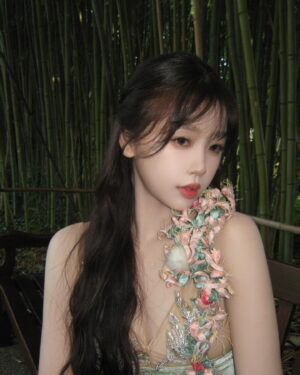 Yu Shuxin Instagram - 