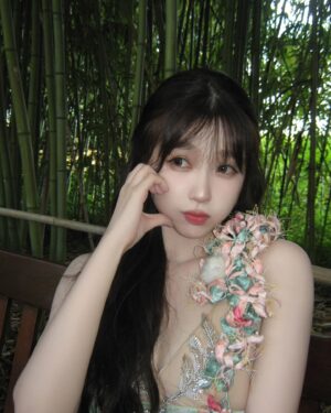 Yu Shuxin Instagram - 