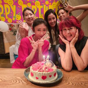 Yu Yamada Instagram - ラブ❤

ありがとう❤

#birthday 
#可愛いケーキ
#ありがとう