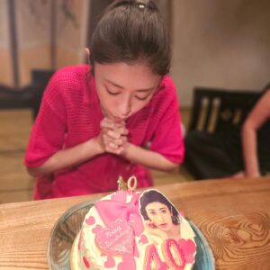Yu Yamada Instagram - ラブ❤

ありがとう❤

#birthday 
#可愛いケーキ
#ありがとう