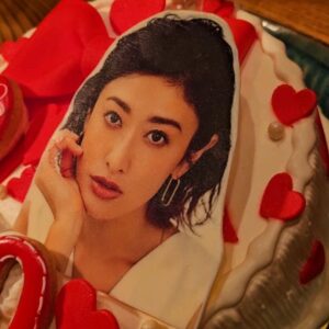 Yu Yamada Instagram - ラブ❤

ありがとう❤

#birthday 
#可愛いケーキ
#ありがとう