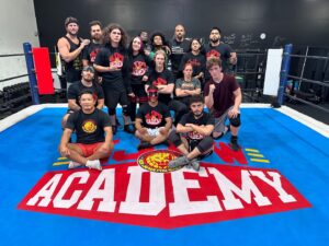 Yujiro Kushida Instagram - Thank you everyone. The NJPW Academy Summer Class has graduated. If you go to a restaurant, they won't bring you food unless you give them a clear order. In the same way, you need a clear order to make what you want happen IN YOUR WRESTLING LIFE.
Let's keep working hard. See you backstage somewhere in some country.
@njpwacademy @njpw_global 

And Fred Rosser, who was my co-coach in this class, has amazing teaching skills. I was happy to work next to him. I was able to grow as well.
@realfredrosser and also Special thanks @shanetmdk 
#ケツメイシ

NJPWアカデミーサマークラスが卒業を迎えました。
あなたがレストランに行って、明確な注文をしない限り料理は運ばれてきません。
同じように、プロレス人生で自分はどうなりたいのか？
明確なオーダーが必要です。
言語の習得を目標にするのではなくて、その言語で何をするか何をしたいか？
これは私が旅していく中で学んだことです。
これからも頑張っていきましょう。
そして、どこかの国の団体の控室でお会いしましょう。