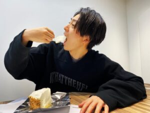 Yuki Inoue Instagram - ・
本日26歳になりました
感謝を忘れず全力で楽しんで
全力で奮闘する1年にしたいと思います

いつもありがとうございます
