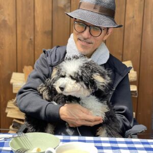 Yukihiro Takahashi Instagram - ひさぶりに戻ったらすごい晴れてて、デッキでの朝食。パスキャル、風ですごい髪になってる