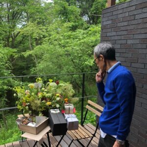 Yukihiro Takahashi Instagram - pascal抱っこ下手でごめんね。なんか苦しそう、6キロはパパには辛い体重になって来たよ。
皆さん、沢山のメッセージやプレゼント等、本当に有難う御座います。🙏🙇‍♂️✨