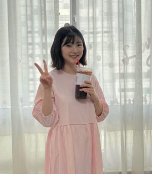 Yukika Teramoto Instagram - 백일사진 찍으러 왔는데 아기가 깰 때까지 셀카놀이 🤍

임신중에 25키로나 쪄서 아직 출산전 몸무게를 완전히 돌아오지 못 한 저에게 비바쇼룸 @viva.showroom 에서 예쁜 원피스 선물해주셨어요😍

한국 국내생산으로 제질도 좋고 편한하고 활동성도 좋아요🩷

#비바쇼룸 #맘룩 #꾸안꾸룩 #육아맘룩 #빅사이즈쇼핑몰 
#협찬