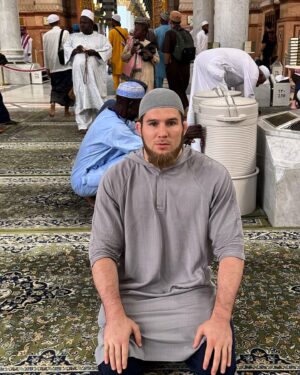 Yusuf Raisov Instagram - ASSALAMY ALAIKUM from the Medina ☝🏼