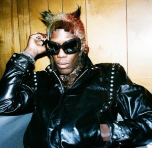 Yves Tumor Instagram - Camera: @myleshendrik 
Face: @kalikennedy 
Hair: @fitchlunarhair 
Wardrobe: @hedislimane @nickroyal @perirosenzweig