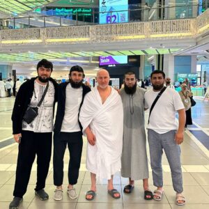 Zabit Magomedsharipov Instagram - Пусть Аллах примет ваш Хадж братья, дарует вам прощение и вознаградит ваши усилия. 
@mairbek_khasiev 
Пусть Всевышний вознаградит вас наилучшим ☝🏽🤲🏽