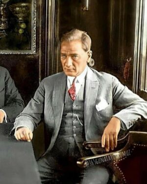 Zafer Algöz Instagram - Kurban bayramımız kutlu olsun…Bu özel günde Cumhuriyetimizin kurucusu en büyük babamızı da anmadan olmaz…Büyük lider,büyük karizma,büyük devlet adamı..#babalargünükutluolsun.🙏🇹🇷