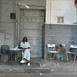 Zainab Johnson Instagram - My first time in Cairo- I came I saw I dumped…literally 🤭 

1. Thank you @kotn for the dope experience
2. Pyramids of Giza
3. Visiting Islamic Cairo 📸: @arthursjames 
4. The Set (Citadel football field)
5. Sunset on The Nile 
6. Cafe in Zamalek
7. Spice dealer at Khan el-Khalili 
8. Mosque entryway
9. Fifty Shades of Grey Zamalek
10. Egyptian Mango Juice 😋
11. Modesty Z 
12. Bread is Life
13. Three comedians walk into a mosque
14. Sphinx
15. Felucca ride on The Nile…
16. Alhamdulilah 
17. The cure.

#egypt #travel #experience #comedy #zainab #life #fashion