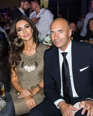 Zarifa Mgoyan Instagram - С Юбилеем, Маэстро!
Спасибо Вам за прекрасную музыку, за Ваши песни, что стали частью нашей жизни.
Дорогой Игорь Яковлевич, счастья и здоровья Вам и Вашим близким!
Долгих лет жизни Светлане Семеновне🙏🏻

Мы Вас любим.❤️