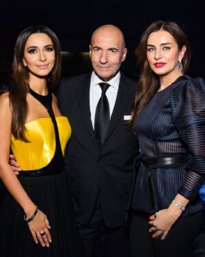 Zarifa Mgoyan Instagram - С Юбилеем, Маэстро!
Спасибо Вам за прекрасную музыку, за Ваши песни, что стали частью нашей жизни.
Дорогой Игорь Яковлевич, счастья и здоровья Вам и Вашим близким!
Долгих лет жизни Светлане Семеновне🙏🏻

Мы Вас любим.❤️
