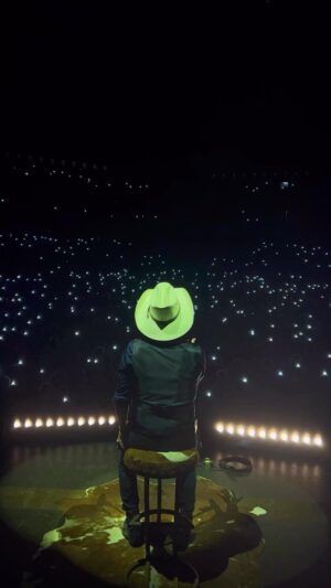 Zé Amaro Instagram - Sigo o caminho…
Sempre iluminado pela vossa luz…
.
.
.

Próximos shows⤵️

9 DEZ - AUSTRÁLIA - WOLLONGONG 

10 DEZ - AUSTRÁLIA - MELBOURNE 

16 DEZ - AUSTRÁLIA - PERTH

17 DEZ - AUSTRÁLIA - SYDNEY ❗️ESGOTADO❗️

❗️Nova data❗️
17 DEZ - AUSTRÁLIA - SYDNEY 

29 DEZ - Ev CORPORATIVO

31 DEZ - Narcisu’s Eventos ❗️ESGOTADO❗️ 

16 MAR - COLISEU LISBOA 
https://coliseulisboa.bol.pt/Comprar/Bilhetes/130335-

#tour15anos #zéamaro #usa #massachusetts #zeamarotour #zeamaro #meucoracaodecowboyapaixonado #casinha #casinhabranca #cowboy #festadecowboy #aluatueeu #cowboyappaixonado #aminhaestrada