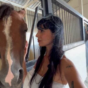 Zeina Makki Instagram - The kind of love i can’t explain. 💘🐎