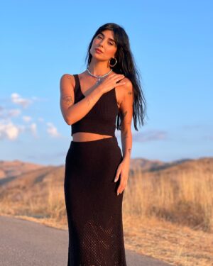 Zeina Makki Instagram - 🖤