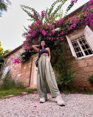 Zeina Makki Instagram - Everything about this 🌸 🎶💗🌜