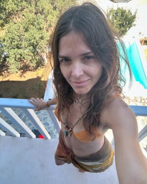 Zeynep Özder Instagram - 🤎🧡🤎 #leros #greece #2024summer