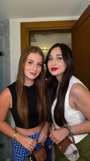 Zeynep Özkaya Instagram - Bu kadar mı, e bu kadar mı🍓👭🏻💗

*reklam yoktur