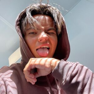 Zoe Terakes Instagram - Talk To Me BTS 🫴🏽 we had fun
