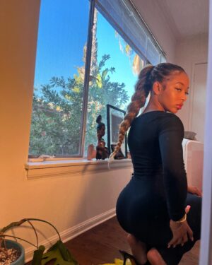 Zolee Griggs Instagram - All black