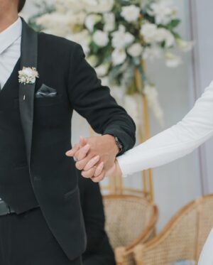 Zorema Khiangte Instagram - Kan inneih thlakhatna a lo ni veleh ta reng mai..Lalpa hi a rinawmin a tha a ni..’Engpawh mai hian min hmangaih tih a hrilhfiah’ @esther_hrahsel
