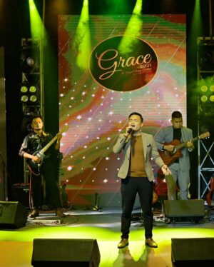 Zorema Khiangte Instagram - @grace_gospel_music_festival hlimthla🖤

📸 @joeejoseph