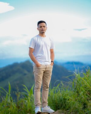 Zorema Khiangte Instagram - Ka tan Lalpa a tha a ni, aw, ka tan a tha a ni,
Ka kawngte tluangin lang lo mahse;
Hei hi ka hrereng min enkawl thin,
Min hmangaihtu a ni, kei ka tan hian Lalpa a tha a ni.