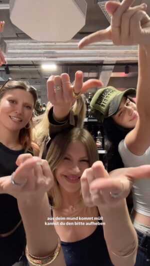 Zsá Zsá Inci Bürkle Instagram - oh sh*t die Girlys sind auf Ärger aus 🚨🎀😤