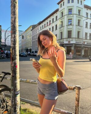 Zsá Zsá Inci Bürkle Instagram - ≽^•༚• ྀི≼