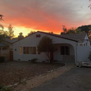 iO Tillett Wright Instagram - I want you to have home. I want you to own it, to feel the security and calm of that and change the fabric of your family. 

Building has long been my hobby - then I figured out property is the foundation of wealth in 🇺🇸- It’s what separates the haves and the have nots. Then I learned that POC and unmarried women could be barred from getting mortgages until 1974, and it became an obsession. 

I set out to learn every in and out and hack and tool, to share it. I want every woman, poor kid, queer, POC and immigrant to understand how the shit works so our people can also feel the calm of knowing your home is yours, so I’ve been writing a book called First Home. It’s filled with a ton of practical guidance, the advice of 10 experts, and 10 people who figured out how to do it without any generational wealth who are first gen immigrants, Black, Latinx, gay, single women, single dads, etc. It’s almost done. It’ll be out next year, everywhere, from @clarksonpotter . 😘