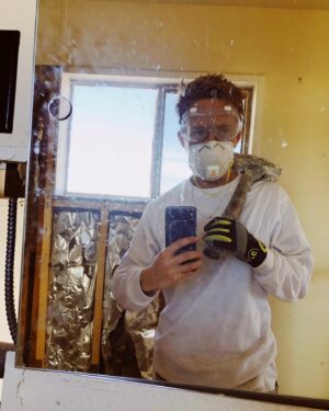 iO Tillett Wright Instagram - I like to build stuff, but a couple years ago, I didn’t even own a drill - When I hung a picture it looked like somebody Uzi’d my wall. Then I scraped together my coins and bought a dump in the 🌵. I realized contractors cost a mint, (and will run you in circles unless you know what you’re doing). So i cracked open YouTube, made friends at the hardware store and fell in love with building materials. 7 years later I’ve ripped apart 8 houses…kinda by accident. 

No, I’m not a contractor, I’m just a ding dong with a hammer and a Wi-Fi connection. No, it’s not my job - I make my living telling stories - but if I could give you any dad advice, buy a structure and learn to@turn a pile of trash into your gold.  If I could learn it, anyone can. 

And no, I won’t build your house, but if you’re one of the 5 people in the world that has one of my beds in your home, you know I really 💕 you. 

I never post the spaces I made, but fuck it, let’s do some fun before and after porn. 

This house was called Sweet Satellite.