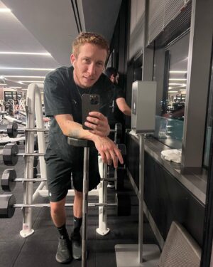 iO Tillett Wright Instagram - It’s round 2 of the emotional Olympics - sorry….the HOLIDAAAAZE! 🎄🎉 🔪  Food! Family! Fighting! Crank your Mariah and get to gifting, tis’ the season to be grateful and glittering. 🏋🏼‍♂️ til you drop; sell something for less than it’s worth to make someone smile; give 🎁 you want for yourself; 🧘🏽 and say “no thank you”; make new friends; have a little too much; clutch your pet, 🏊 your 12 step program, and keep your CBD close. We can do this!