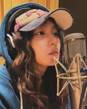 김푸름 Instagram - Coming Soon🩵 

#kimpureum #김푸름