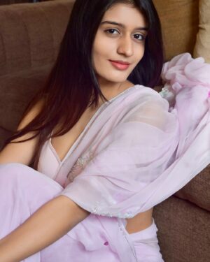 Aadhya Anand Instagram - Draping you in my dreams🪽

Photography - @priyyaa100 
Edited by - @omkarnaik.in 

#aadhyaanand #aadhya_anand #ganeshchaturthi #sareelook #indiantraditional #bollywood